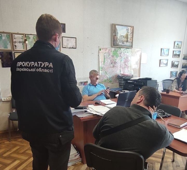 Освітлення на проспекті Гагаріна зі збитками 800 тис. грн — справу передано до суду (ФОТО)
