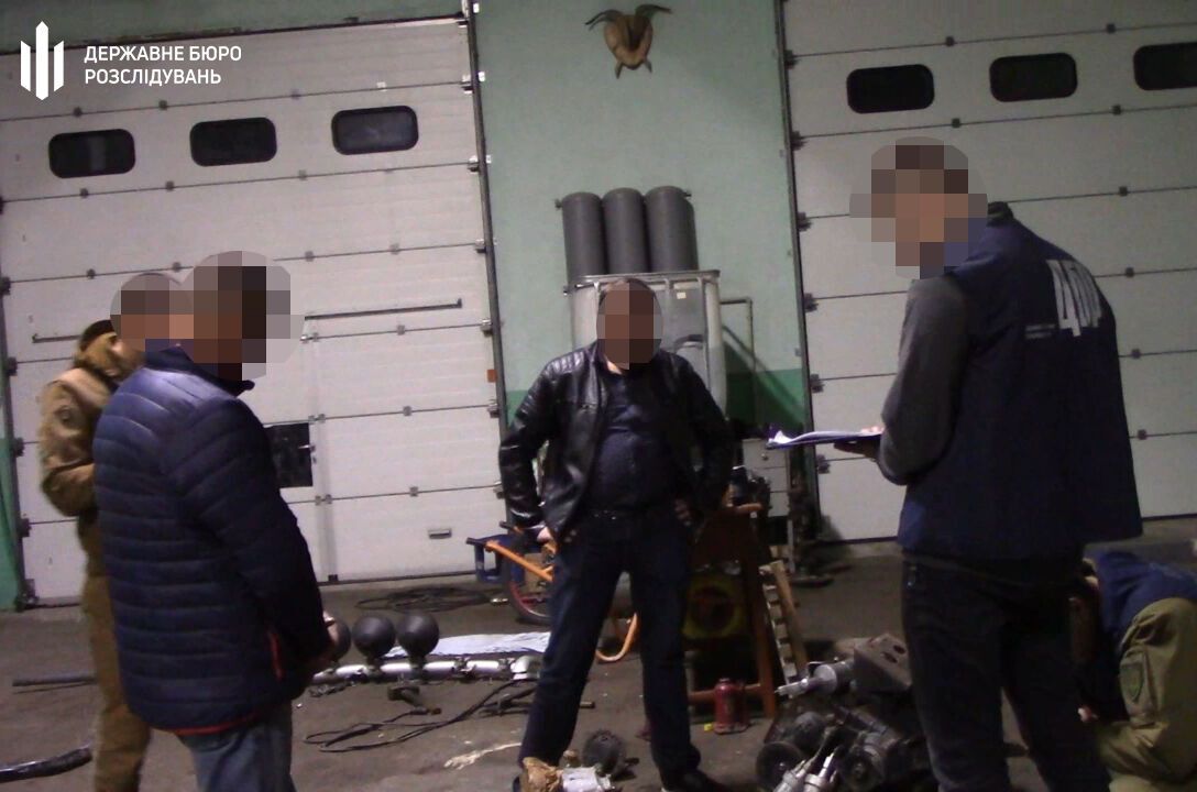 На Львівщині трьох учасників організованої злочинної групи судитимуть за викрадення військового майна