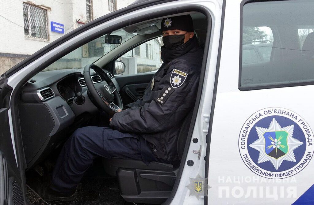 У рамках проєкту «Поліцейський офіцер громади» в Бахмутському районі  відкрили дві поліцейські станції