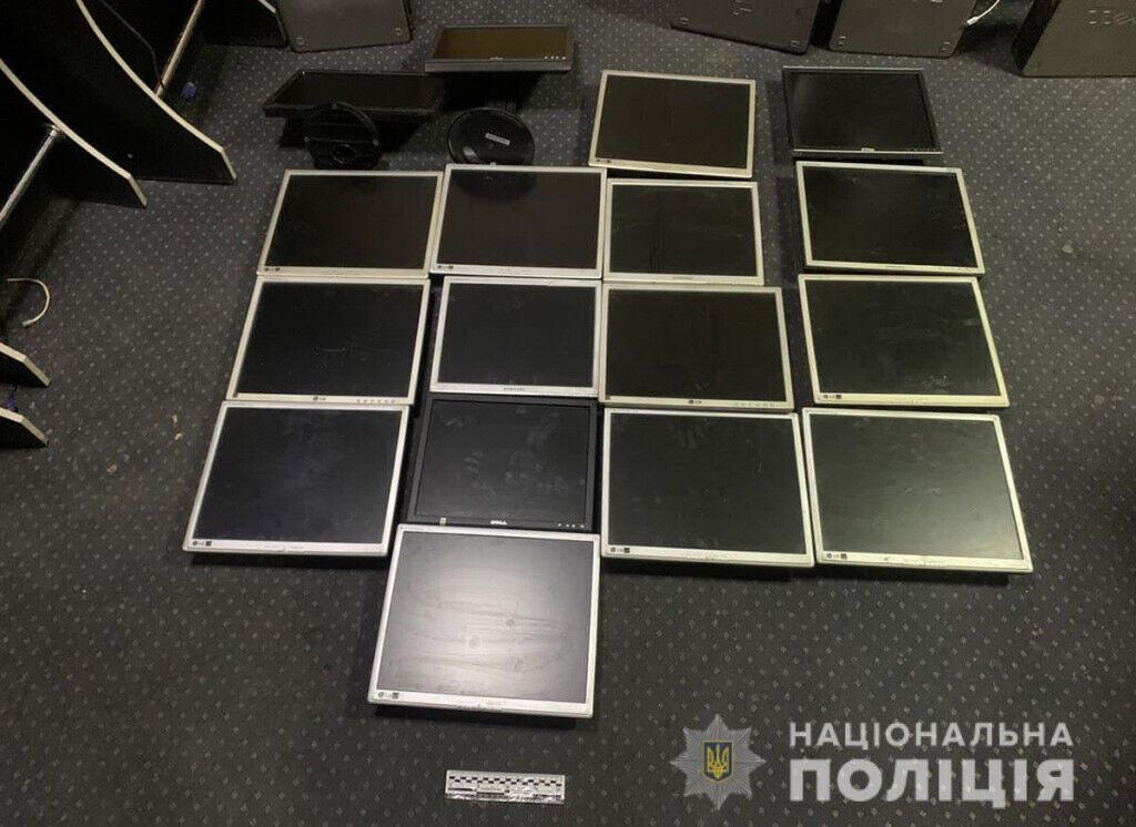 На Донеччині поліція за один день припинила діяльність 20 гральних закладів