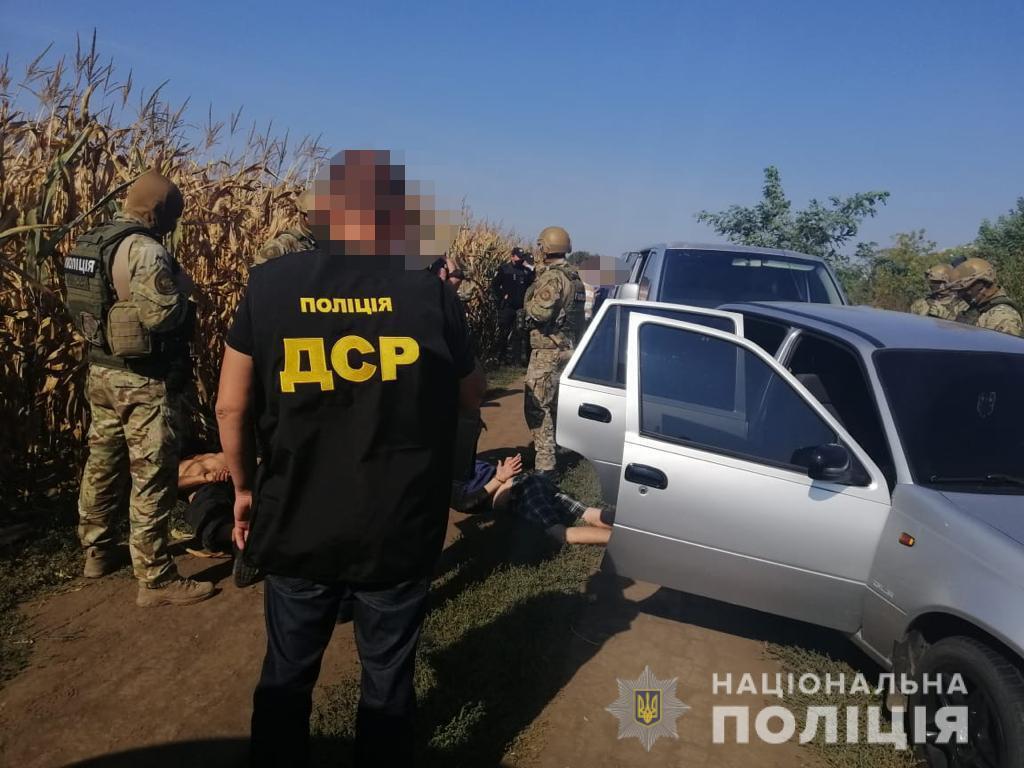 Поліцейські повідомили про підозру «наглядачеві» колонії Сумщині за поширення злочинного впливу