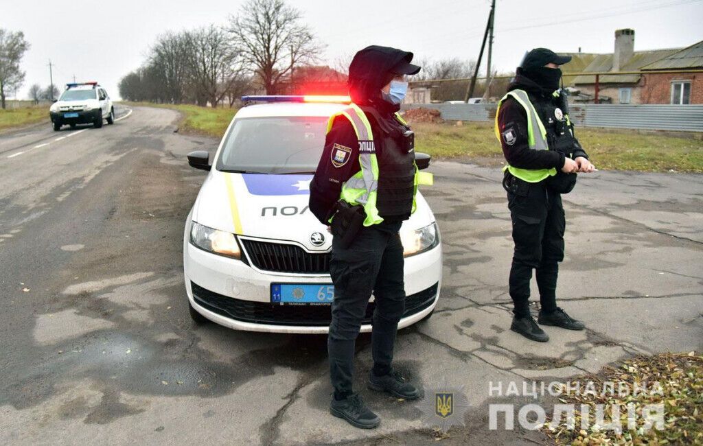 Поліція знешкодила озброєних злочинців і звільнила заручницю: навчальна спецоперація на Донеччині (ВІДЕО)