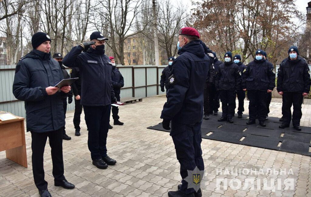 На Донеччині відзначили бійців роти поліції особливого призначення