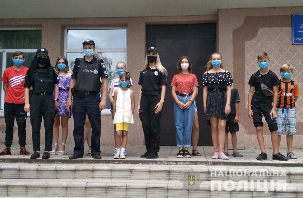 У Добропіллі вже рік функціонує поліцейський проєкт «Простір довіри»
