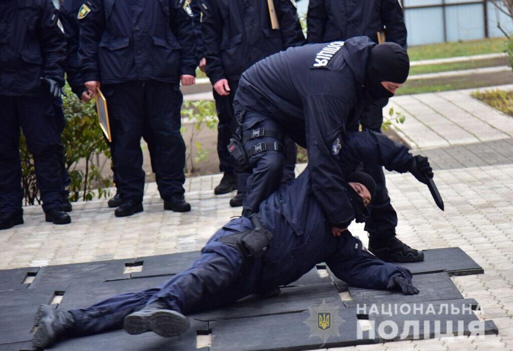 На Донеччині відзначили бійців роти поліції особливого призначення