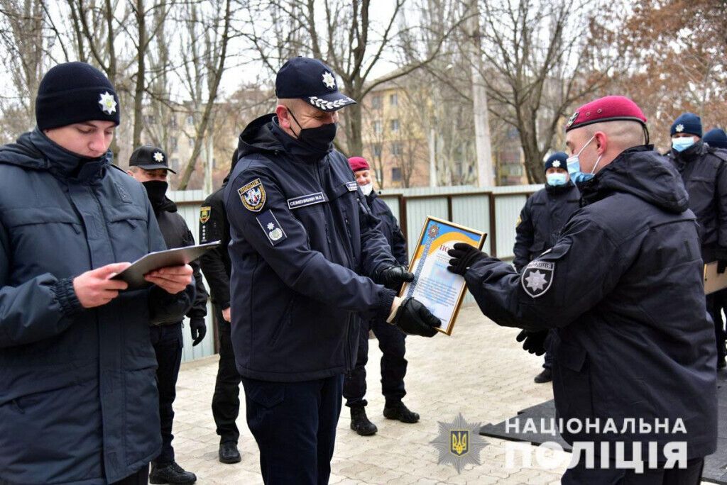 На Донеччині відзначили бійців роти поліції особливого призначення