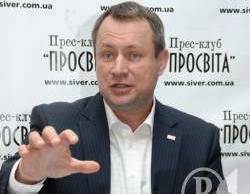 Активісти чернігівської «Просвіти» просять Кличка вплинути на рейдерів Аверченка та Лазаря