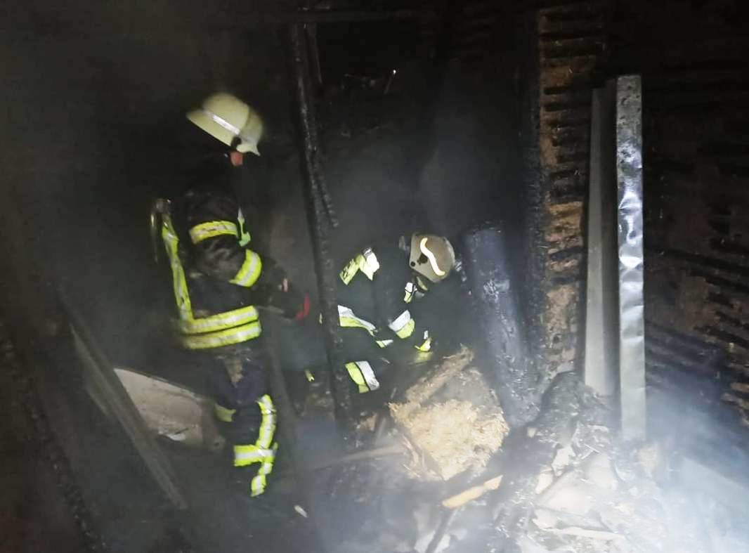 Херсонські рятувальники ліквідували пожежу приватного будинку