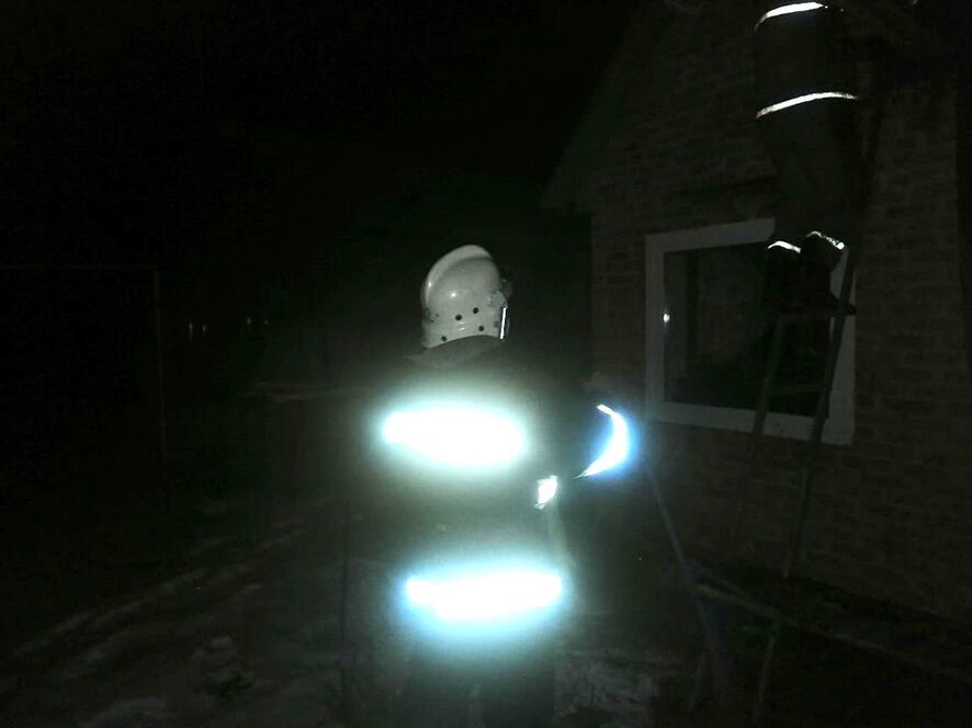 Полтавська область: рятувальники ліквідували пожежу в літній кухні