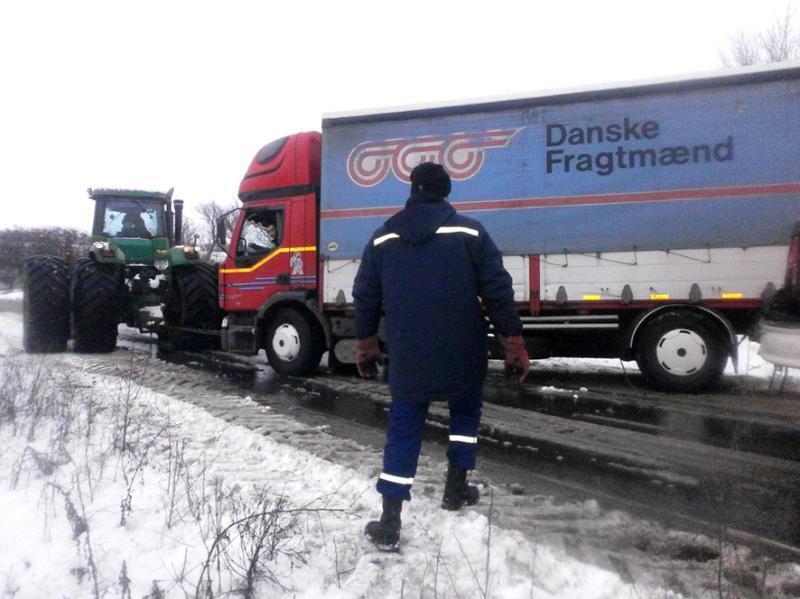 Полтавська область: за добу рятувальники відбуксирували 22 автомобіля