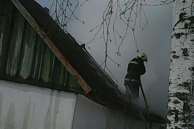 Хмельниччина: оперативно ліквідувавши пожежу житлового будинку, вогнеборці запобігли подальшому поширенню вогню