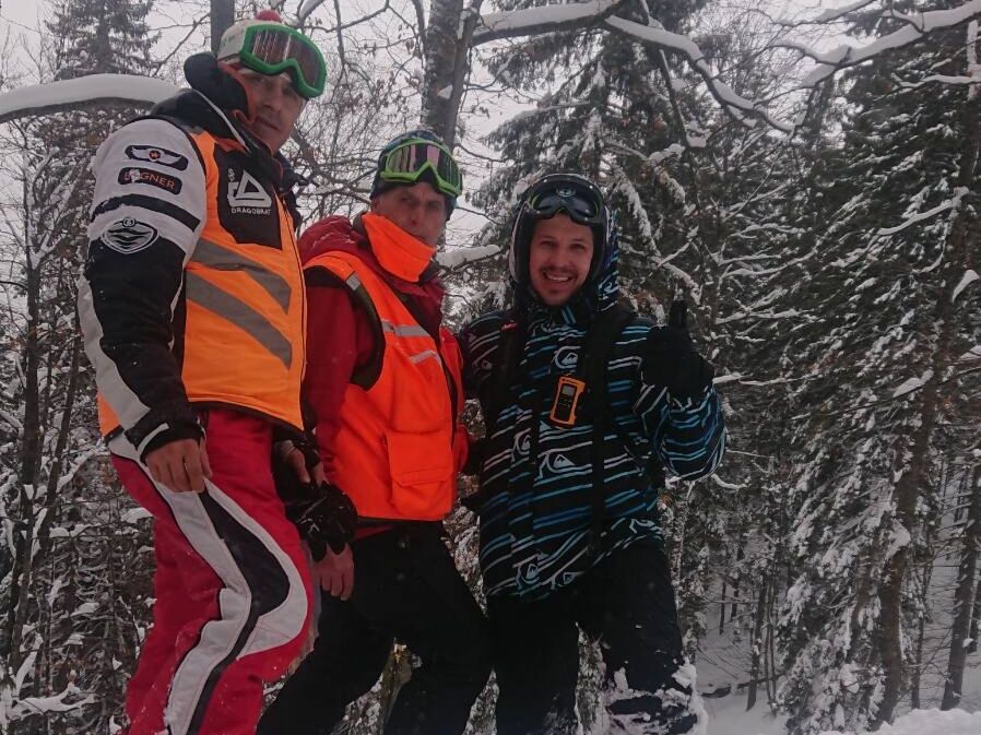 Закарпаття: Рятувальники відшукали 4 туристів, що заблукали майже одночасно у горах Рахівського району