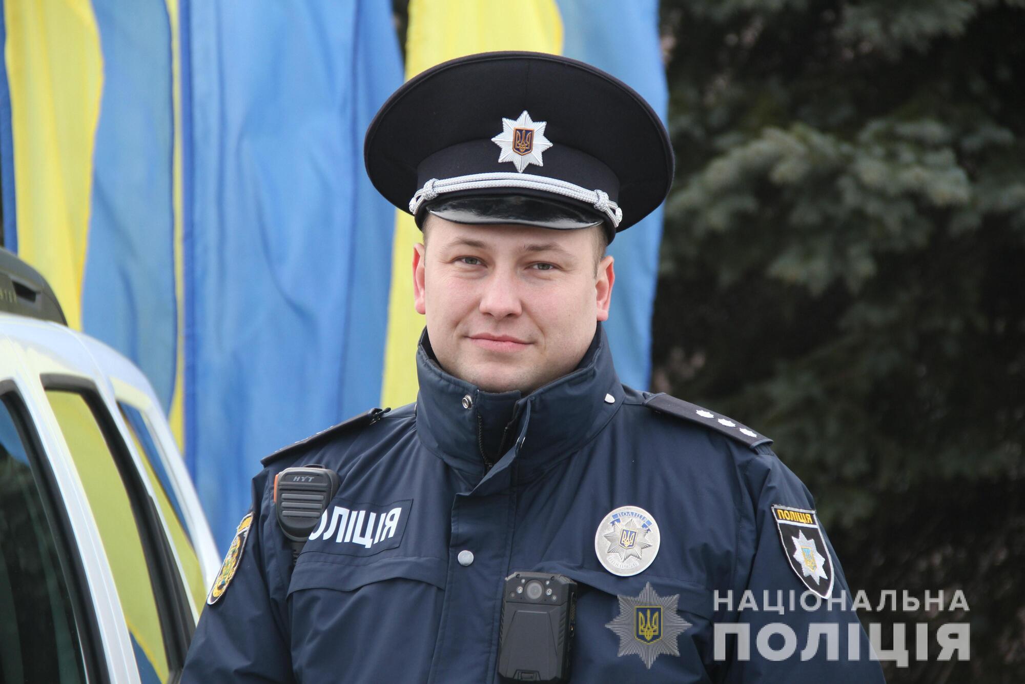 Начальник харківської поліції передав ключі від 26 службових автомобілів «Renault Duster» поліцейським офіцерам громади