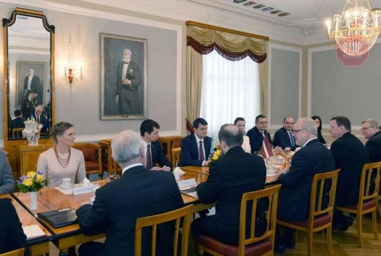 Спікер ВРУ зустрівся із президентом Латвії – подробиці