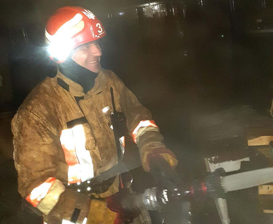 Полтавська область: рятувальники ліквідували пожежу в гаражі