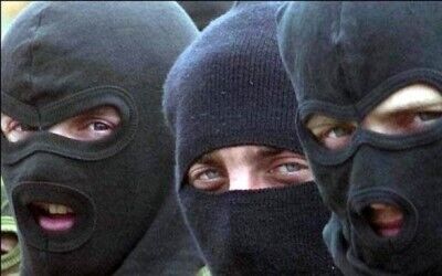 ''Правоохранители в штатском'' штурмовали типографию ''ДЕЛТАНА''. Искали кофе и спортивные костюмы. Не нашли