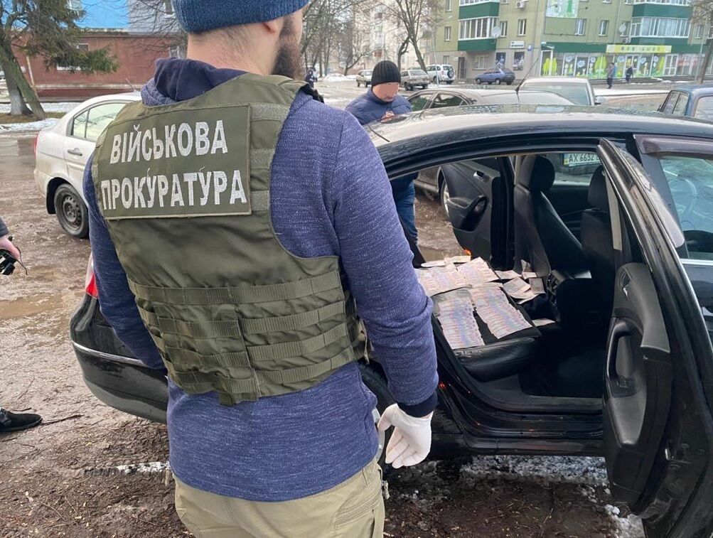 Депутата Шосткинської міськради підозрюють в одержанні хабара