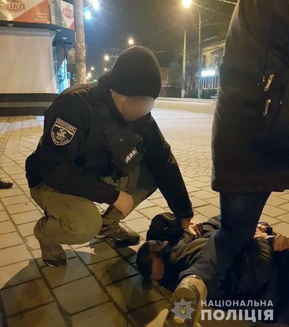 У Хмельницькому затримано псевдополіцейських-гастролерів