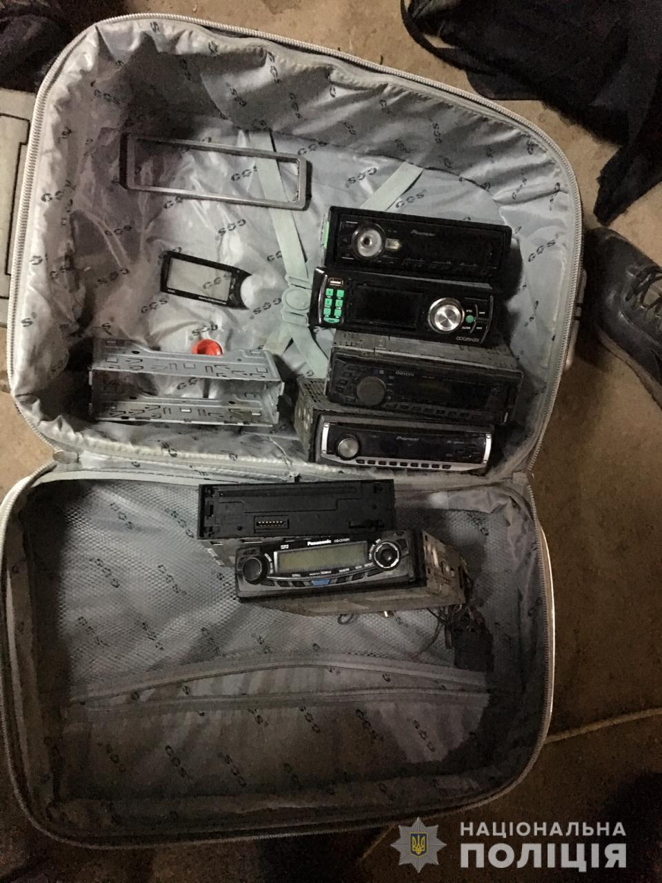 Поліція затримала зловмисника, підозрюваного у викраденні трьох машин в Вінниці