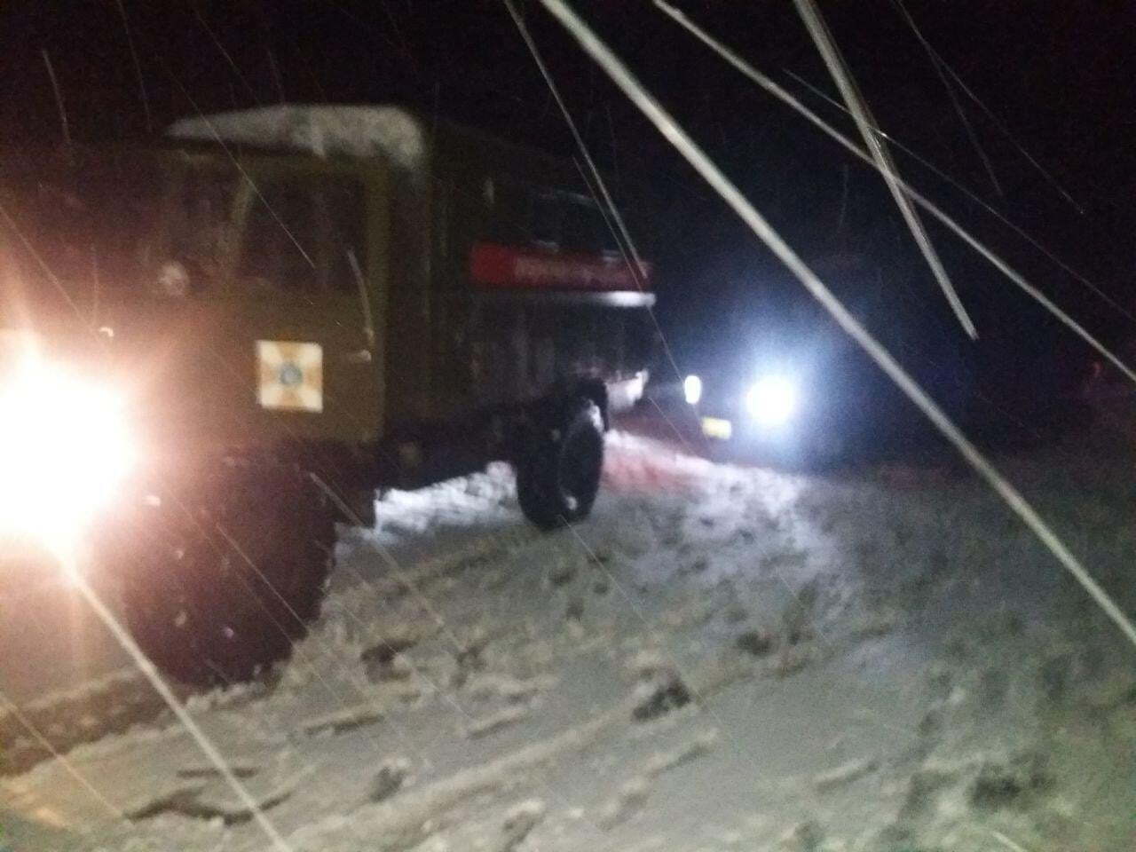 Минулої доби рятувальники Кіровоградщини 7 разів допомагали водіям автомобілів подолати складні ділянки доріг