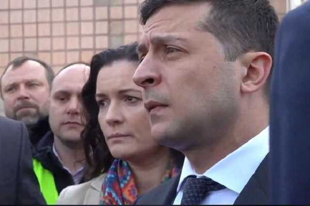 ''Что это за лечение за 5 млн долл.?'' Зеленского удивила просьба плачущего отца больного ребенка