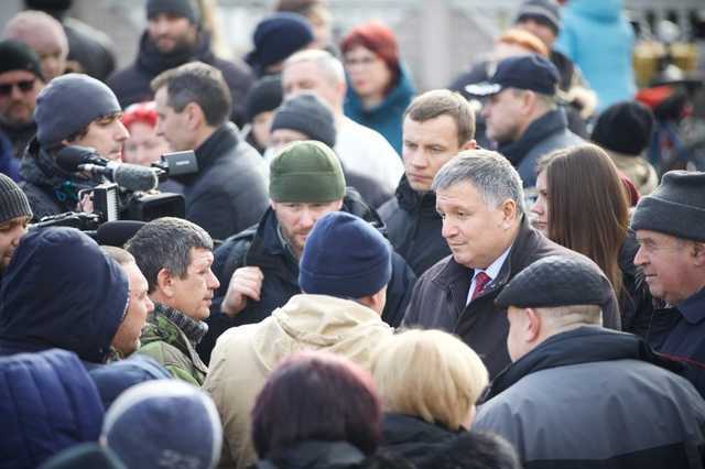 Аваков в Новых Санжарах: Из Китая вернулись 7 тысяч украинцев, ни одного поражения