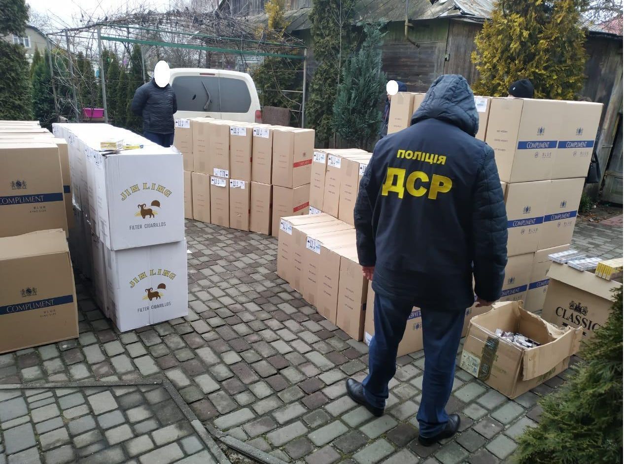На території 4 областей України викрито масштабну схему постачання та реалізації тютюнових виробів з окупованої території (ФОТО)