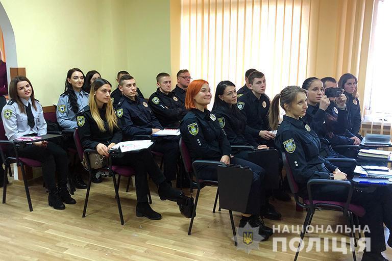 Канадські поліцейські провели тренінг для прикарпатських колег, щодо взаємодії з громадою