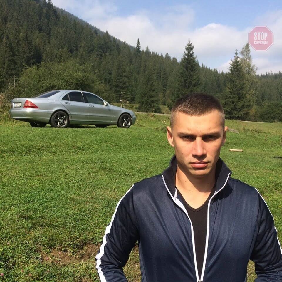 На Прикарпатті начальника відділу поліції затримали на хабарі (фото)