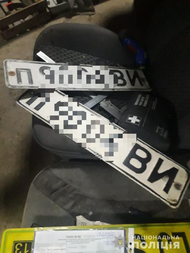 Поліція затримала зловмисника, підозрюваного у викраденні трьох машин в Вінниці