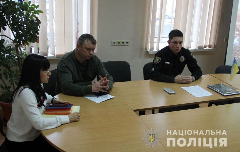 Поліцейські Маріуполя надаватимуть консультаційну допомогу представникам громади через телеграм-канал