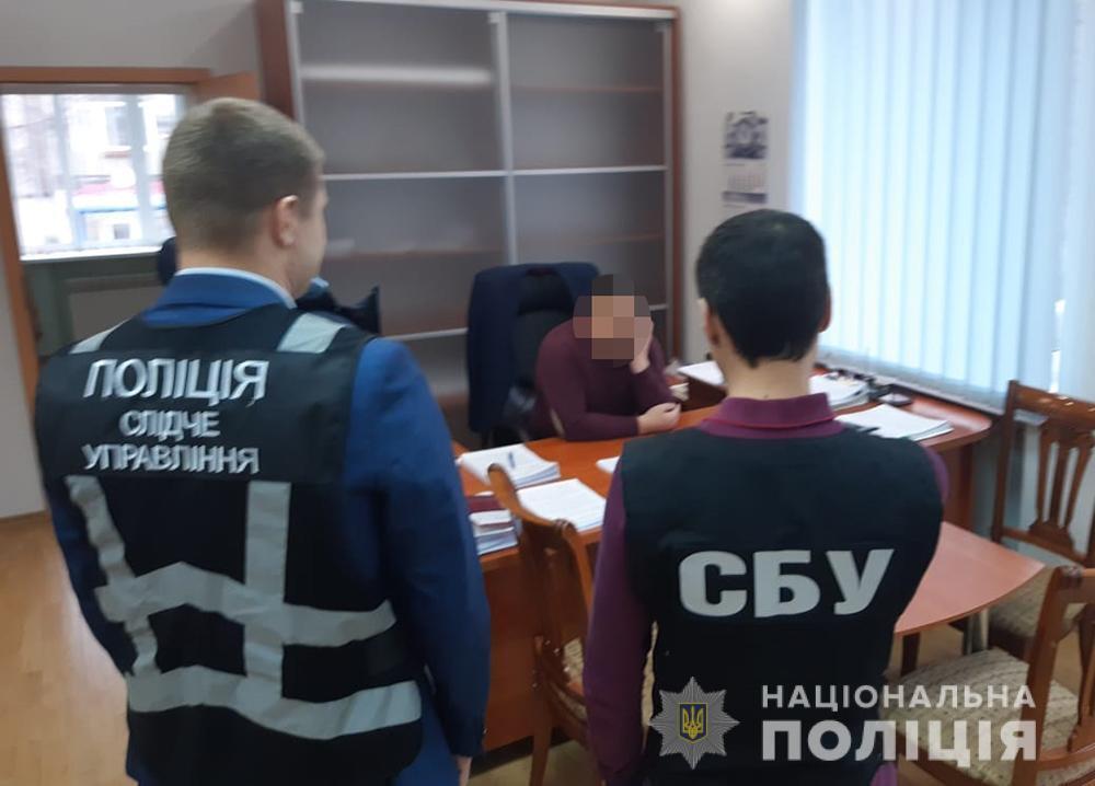 Запорізькі правоохоронці викрили осіб, які привласнили кошти місцевого бюджету у розмірі понад  мільйон гривень
