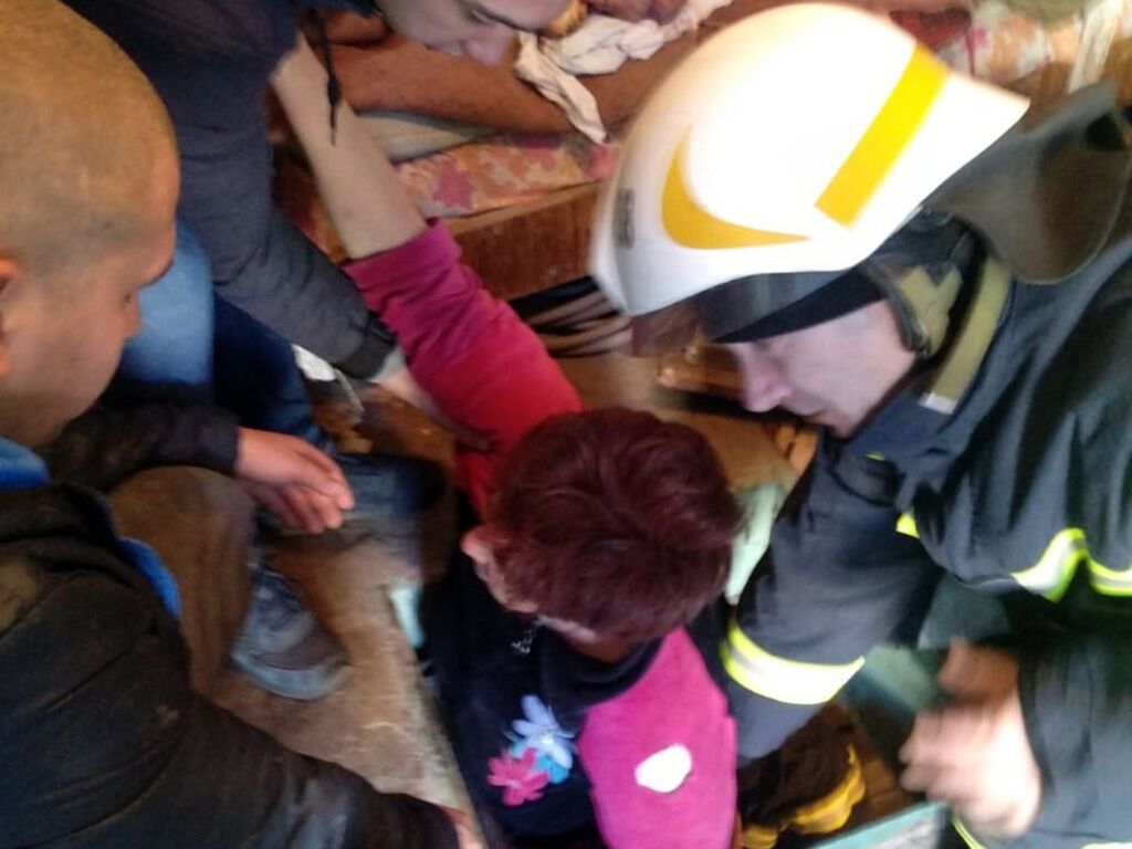 Дніпропетровська область: рятувальники надали допомогу жінці