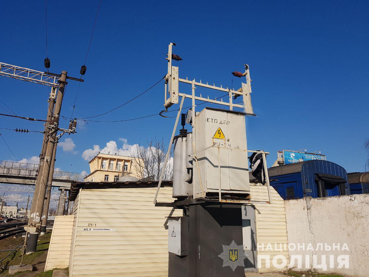 Правоохоронці встановлюють обставини смерті чоловіка на залізничній станції Одеса-Головна