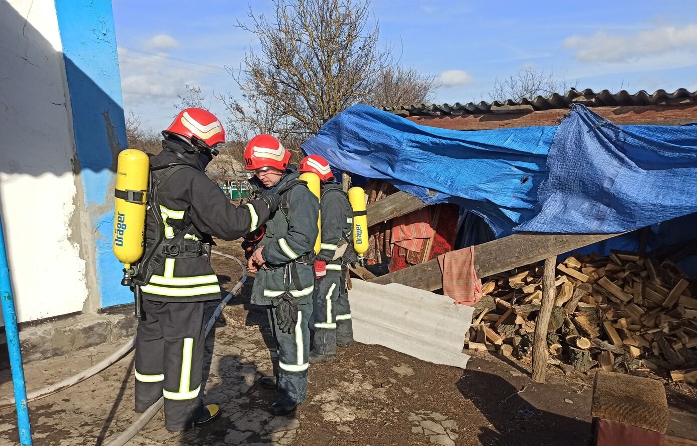 Минулої доби рятувальники Кіровоградщини загасили 4 займання різного характеру