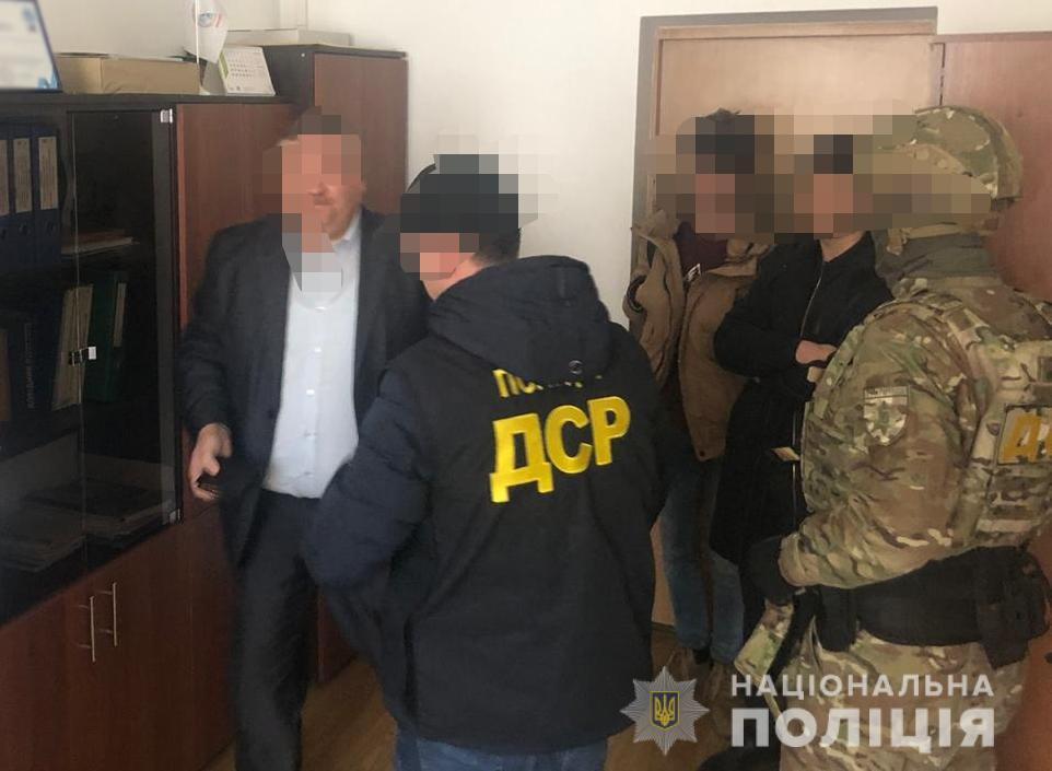 Поліція Львівщини викрила посадовцівДержпродспоживслужби в організації корупційної схеми