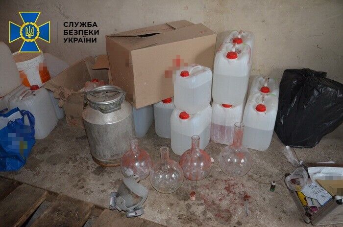 СБУ ліквідувала на Івано-Франківщині потужну нарколабораторію та затримала її організатора