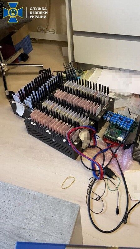 СБУ блокувала діяльність розгалуженої мережі «ботоферм», яку підтримували через російські онлайн-сервіси