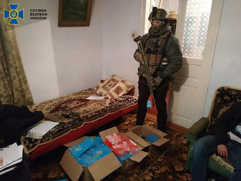 СБУ блокувала діяльність розгалуженої мережі «ботоферм», яку підтримували через російські онлайн-сервіси