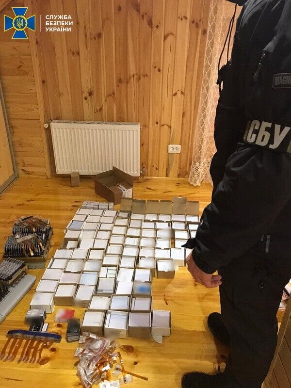 СБУ блокувала діяльність розгалуженої мережі «ботоферм», яку підтримували через російські онлайн-сервіси