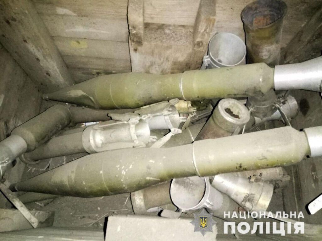 За місяць поліція Донеччини вилучила з нелегального обігу 12 гранат