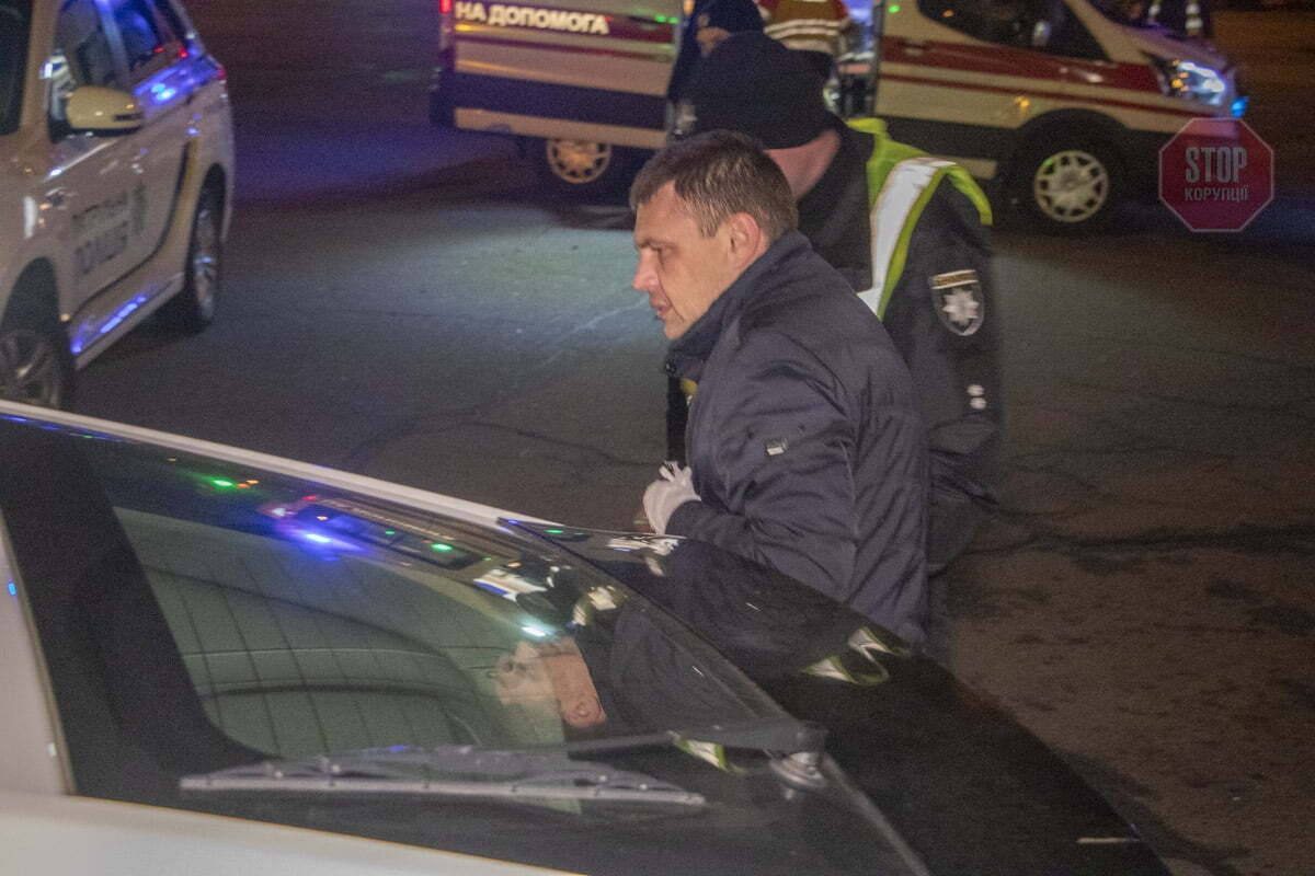 П'яний таксист у Києві втаранив авто, постраждали троє дівчат (фото)