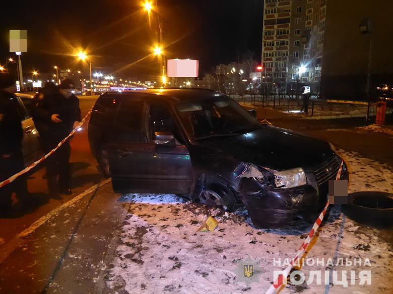У Києві затримали водія, який пошкодив службовий автомобіль правоохоронців та намагався втекти