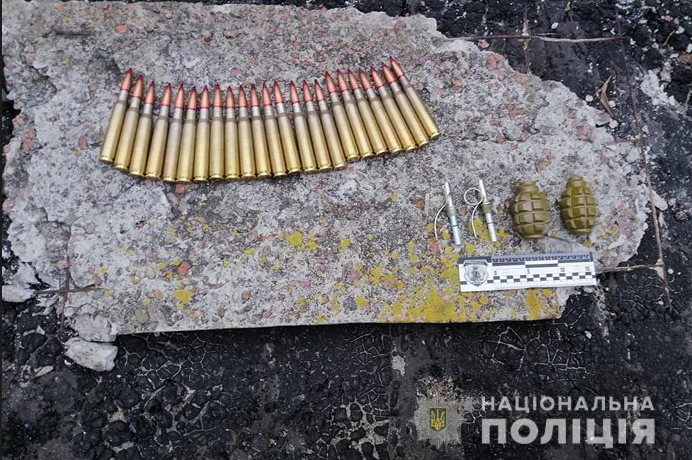 На Черкащині правоохоронці задокументували факт незаконного продажу зброї