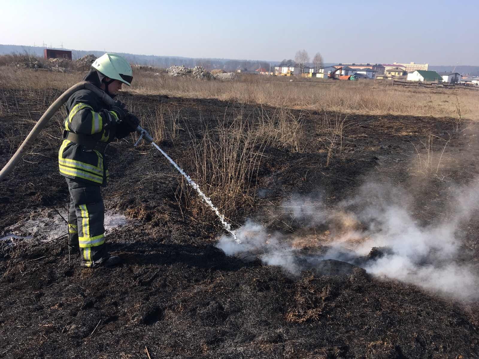 Київська область: ліквідовано загорання торф’яних покладів