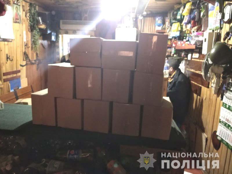 На Рівненщині поліцейські вилучили понад 250 літрів спирту, 1210 пляшок алкоголю та цигарки