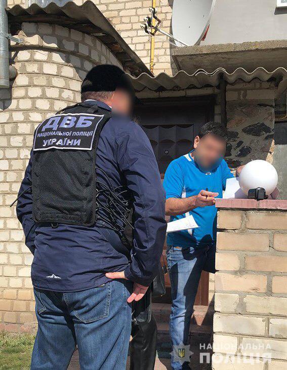 Експосадовцю поліції Харківщини та його спільникам оголошено підозри у зловживанні службовим становищем та заволодінні землею