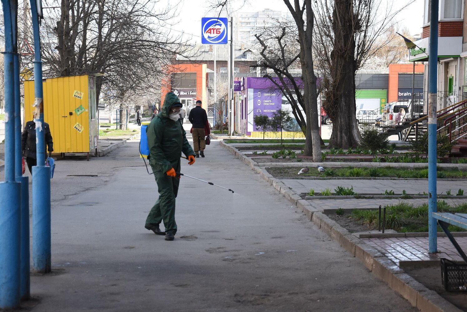 На Кіровоградщині рятувальники надають допомогу по здійсненню дезінфекційних заходів
