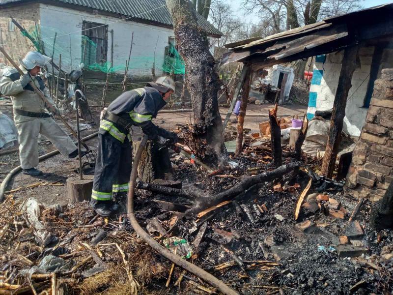 Кіровоградська область: бійці ДСНС ліквідували 3 займання у житловому секторі
