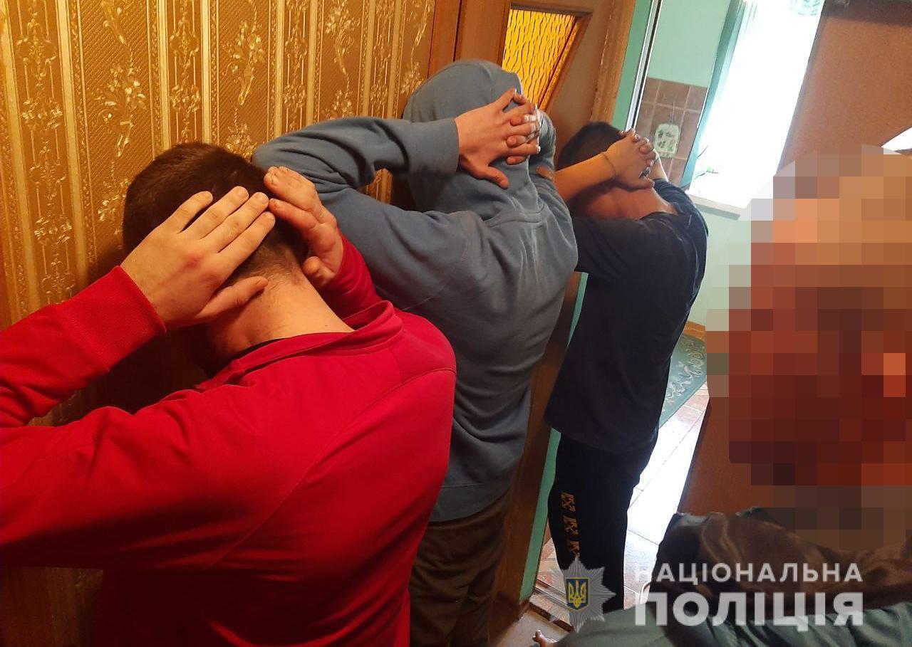 У Луцьку поліцейські викрили організовану групу наркоторговців